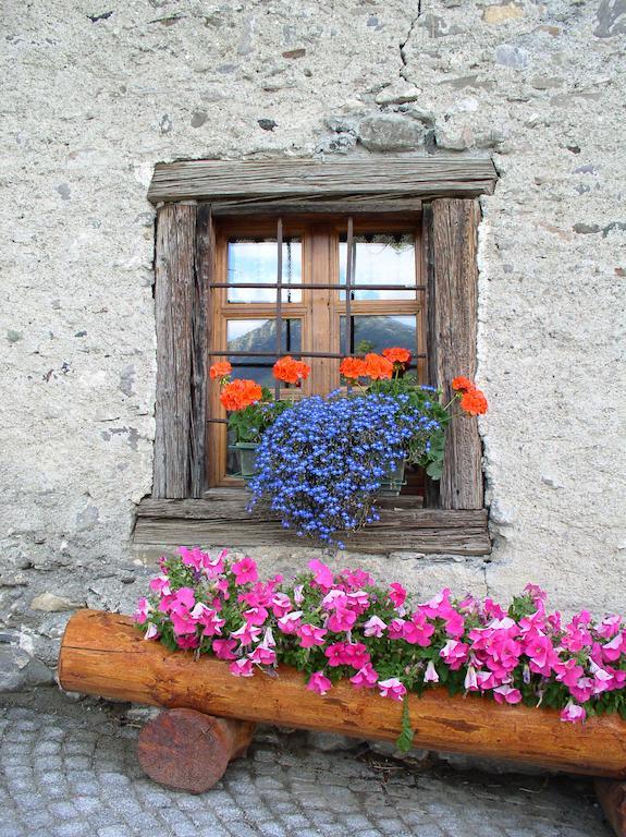 Agriturismo Barba Gust Cesana Torinese Eksteriør billede