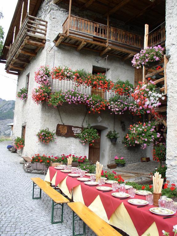Agriturismo Barba Gust Cesana Torinese Eksteriør billede