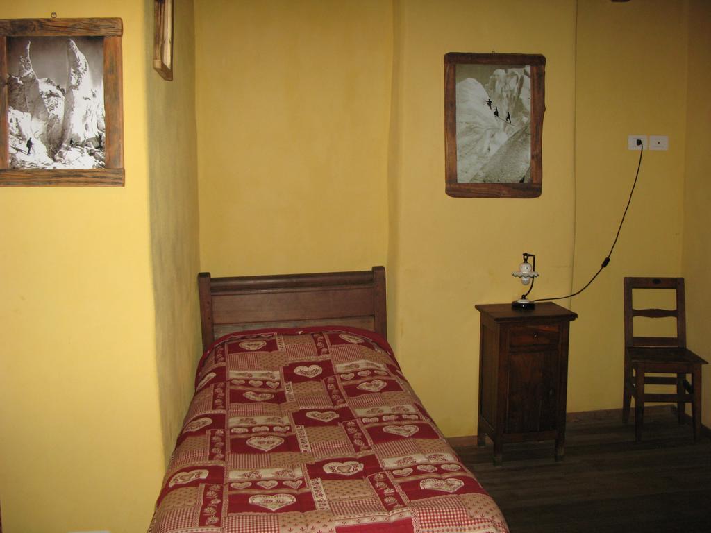 Agriturismo Barba Gust Cesana Torinese Eksteriør billede