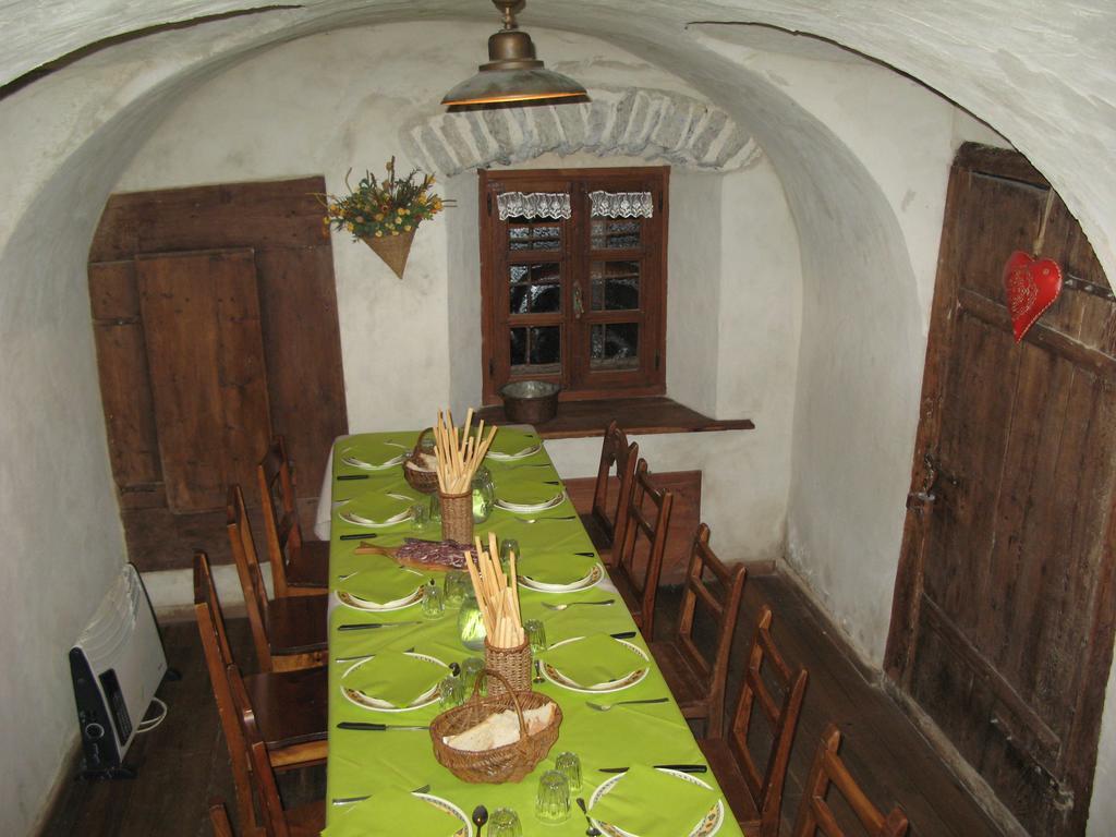 Agriturismo Barba Gust Cesana Torinese Eksteriør billede