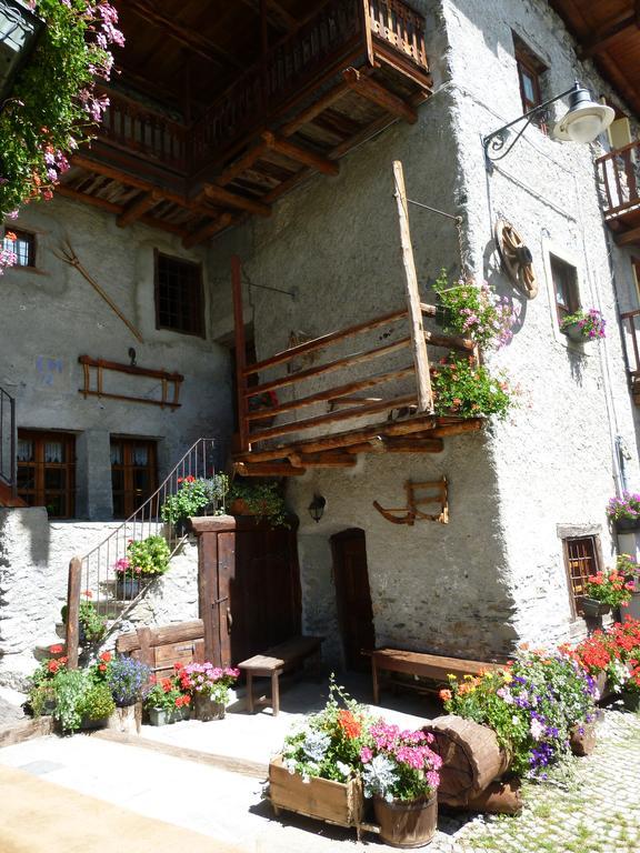 Agriturismo Barba Gust Cesana Torinese Eksteriør billede