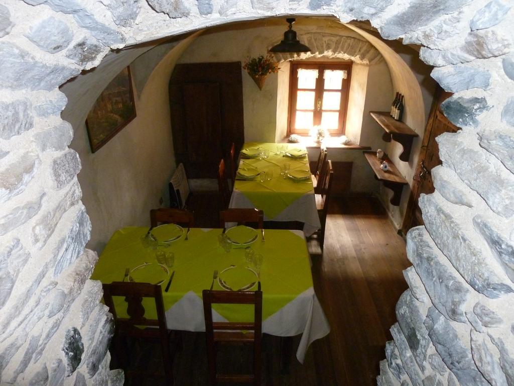Agriturismo Barba Gust Cesana Torinese Eksteriør billede